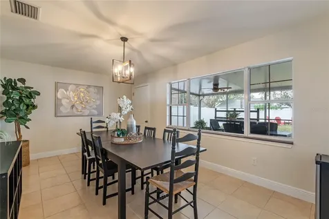 4431 Seils Way Orlando FL 32812