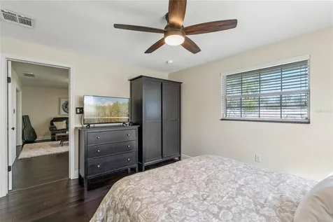 4431 Seils Way Orlando FL 32812