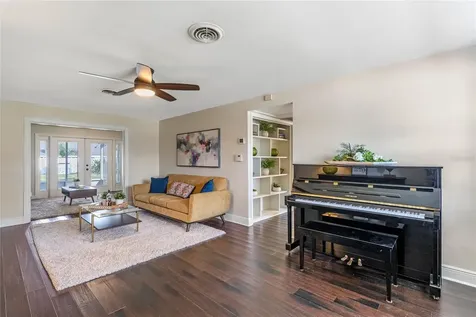 4431 Seils Way Orlando FL 32812