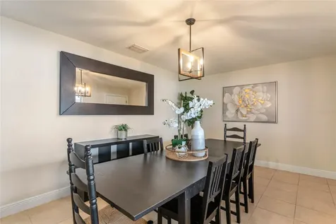 4431 Seils Way Orlando FL 32812