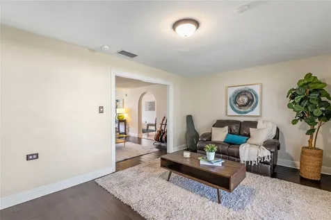 4431 Seils Way Orlando FL 32812