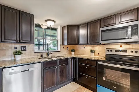 4431 Seils Way Orlando FL 32812