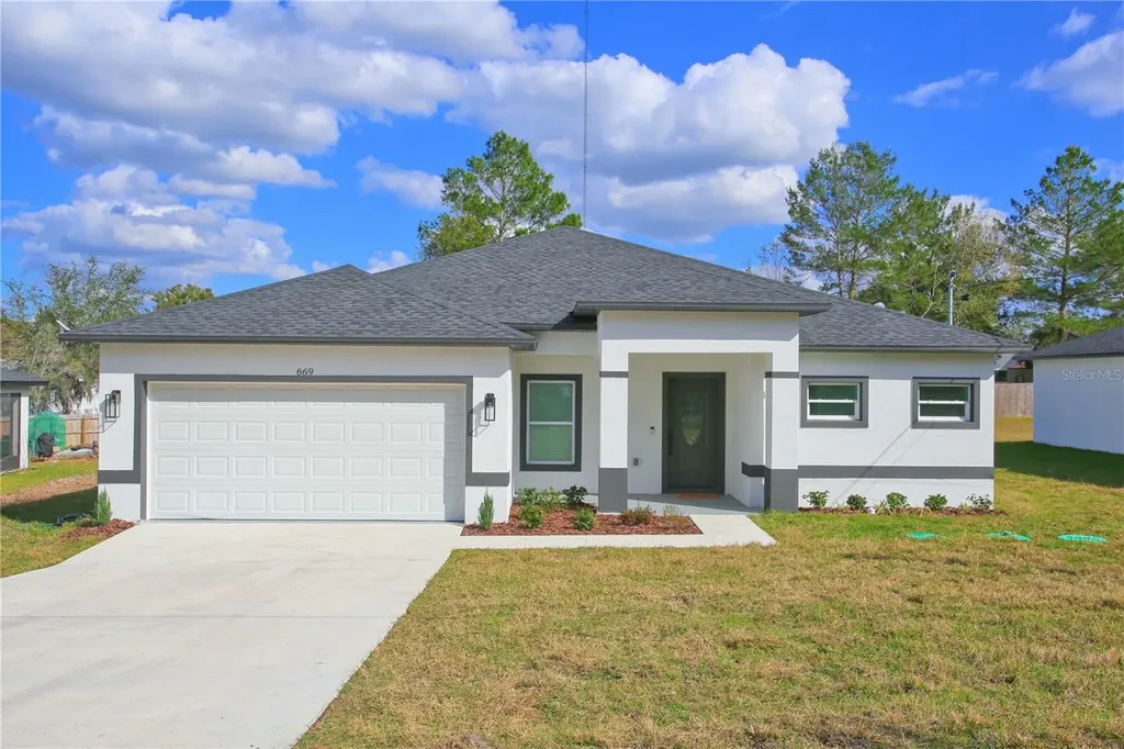 669 S Cedar Avenue Orange City FL 32763
