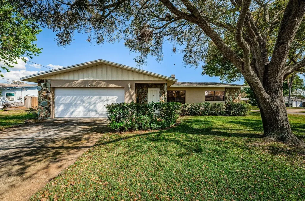 1201 56th Street N St Petersburg FL 33710