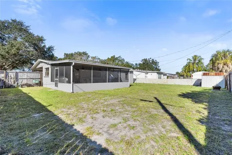 7401 Bay Street NE St Petersburg FL 33702