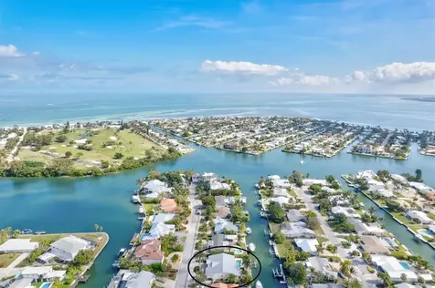 523 70th Street Holmes Beach FL 34217