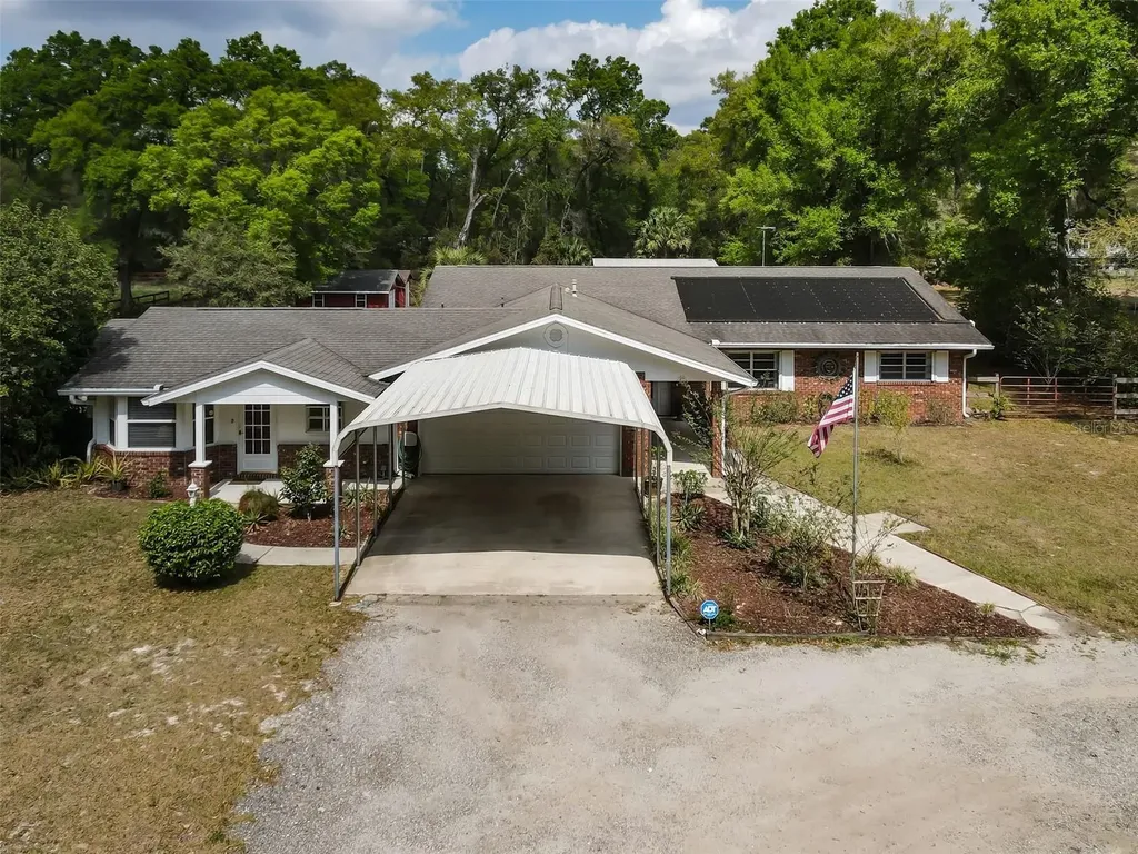 1525 W Beresford Road Deland FL 32720