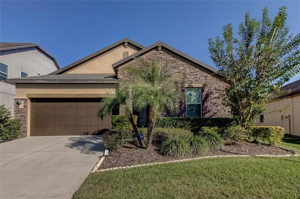 4939 Rolling Green Drive Wesley Chapel FL 33543