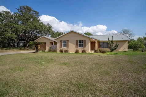 1709 North Court Eustis FL 32726