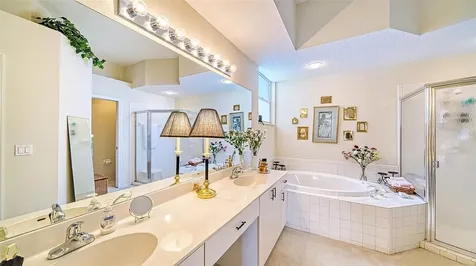 5131 Redbriar Court Sarasota FL 34238