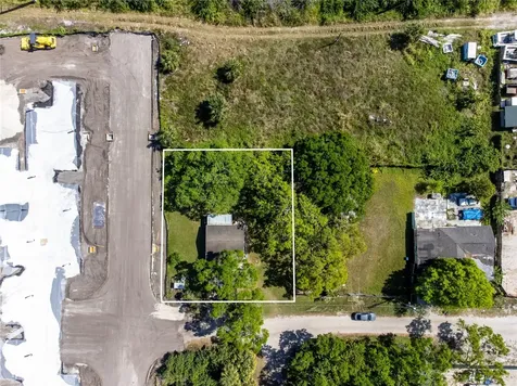 8415 Carolina Street Sarasota FL 34243