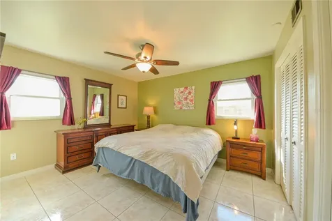 8404 Granite Place Tampa FL 33615