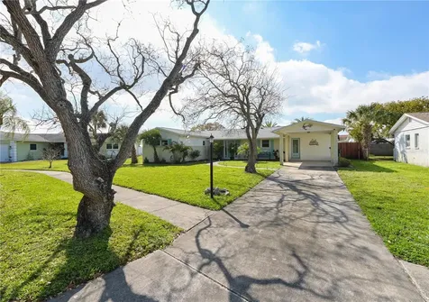 8404 Granite Place Tampa FL 33615