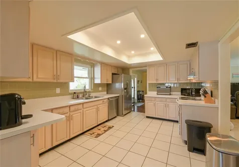 8404 Granite Place Tampa FL 33615