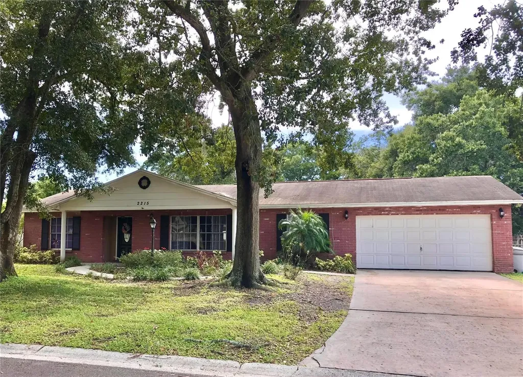 2215 Krista Lane Brandon FL 33511