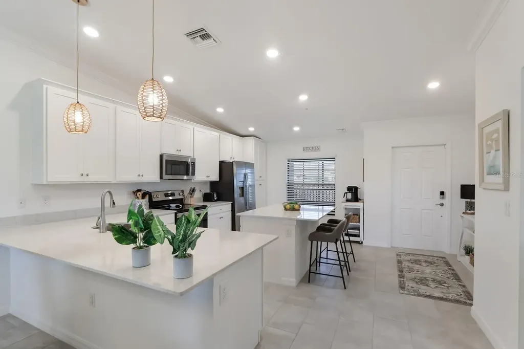 5721 Palmer Circle Bradenton FL 34211