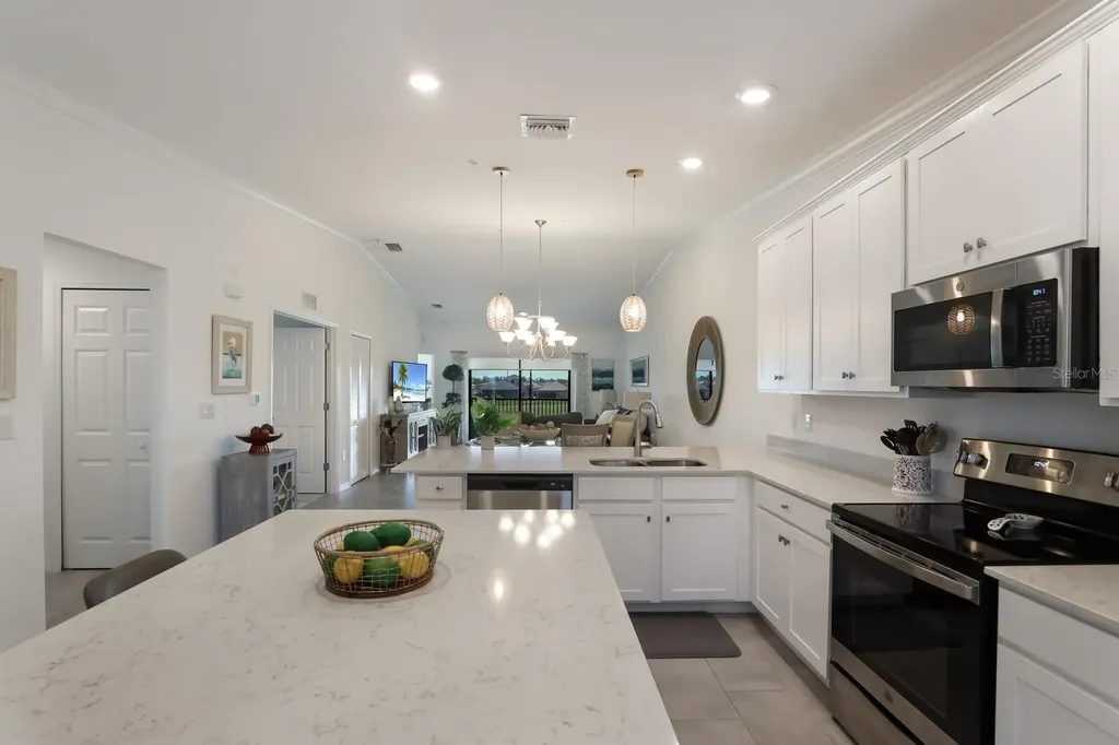 5721 Palmer Circle Bradenton FL 34211