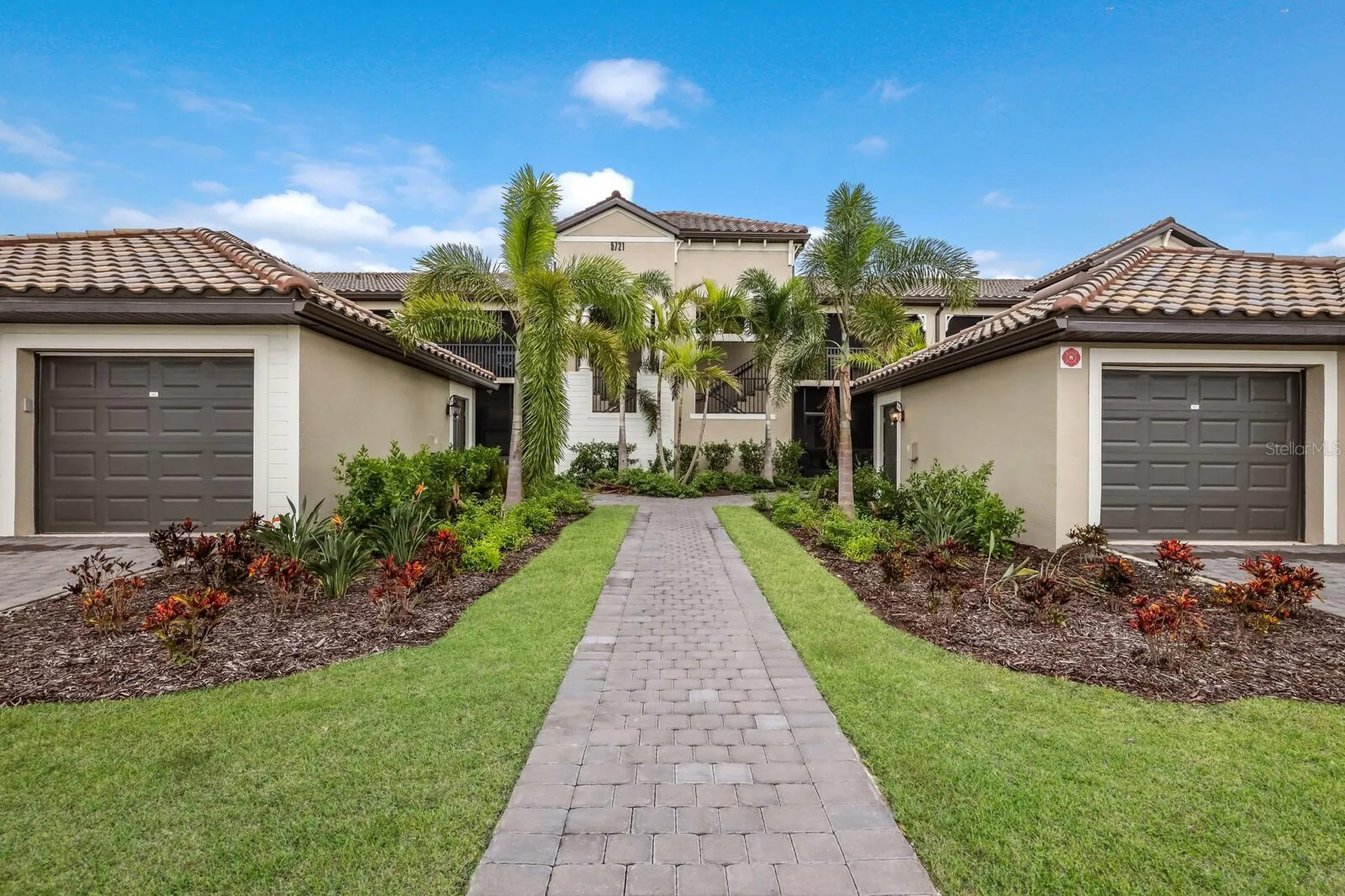 5721 Palmer Circle Bradenton FL 34211