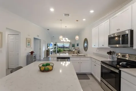 5721 Palmer Circle Bradenton FL 34211