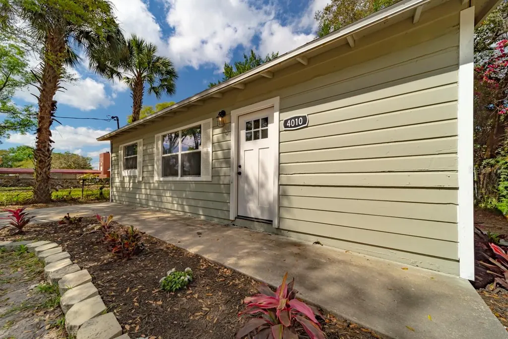 4010 Deleuil Avenue Tampa FL 33610