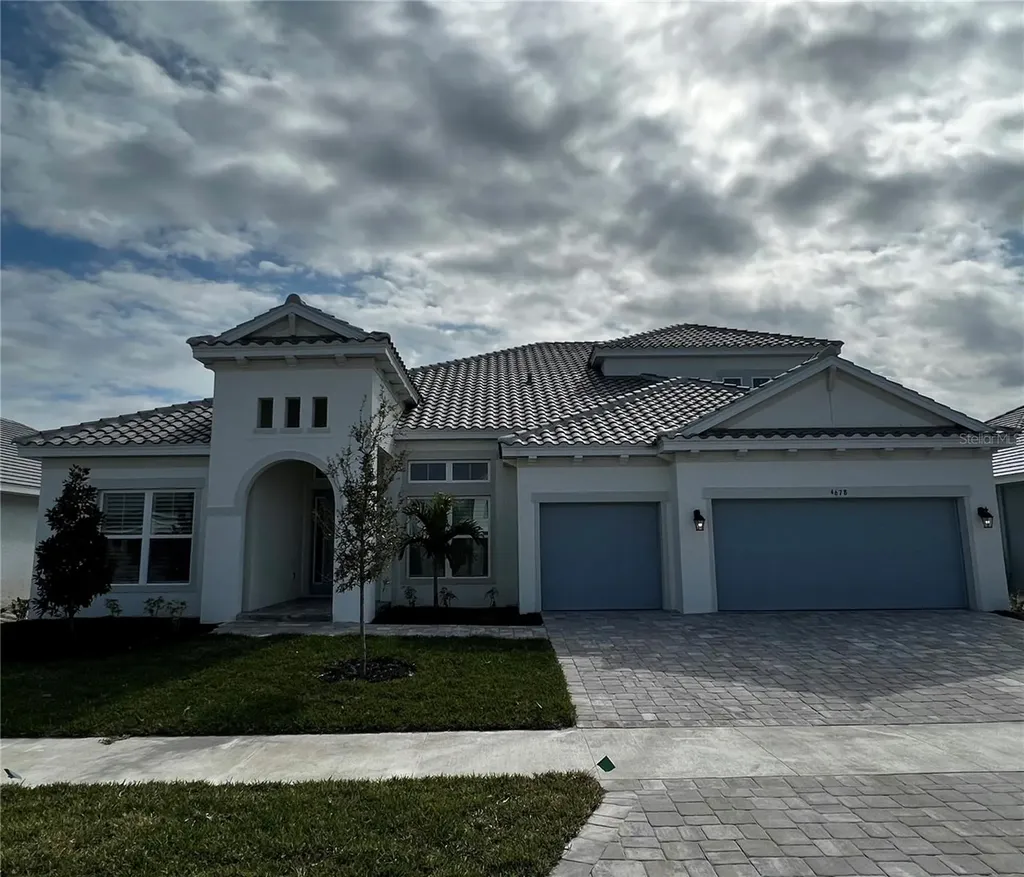 4678 Antrim Drive Sarasota FL 34240