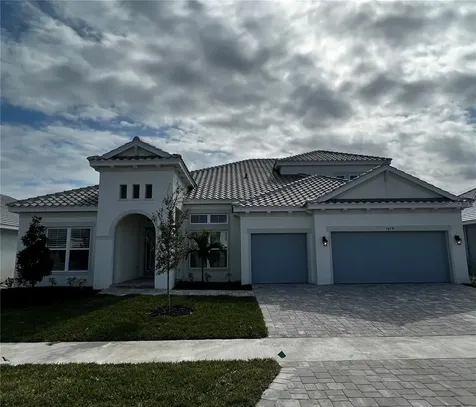4678 Antrim Drive Sarasota FL 34240