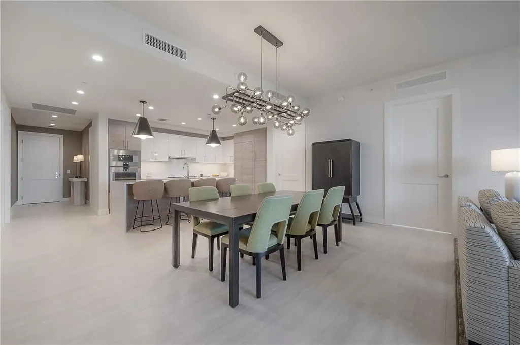 2103 Bayshore Boulevard Tampa FL 33606