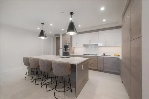2103 Bayshore Boulevard Tampa FL 33606