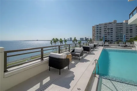 2103 Bayshore Boulevard Tampa FL 33606