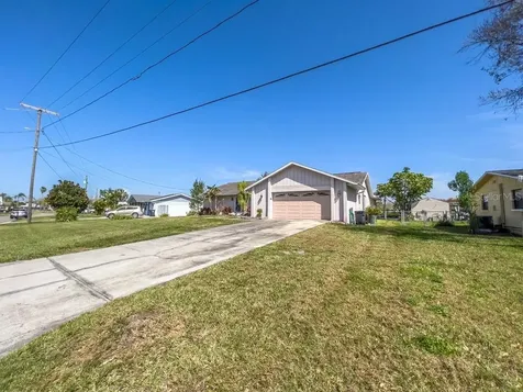 437 Flamingo Drive Apollo Beach FL 33572