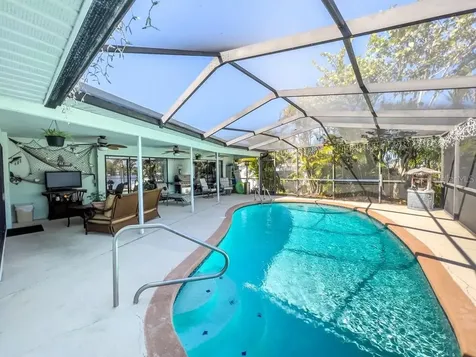437 Flamingo Drive Apollo Beach FL 33572