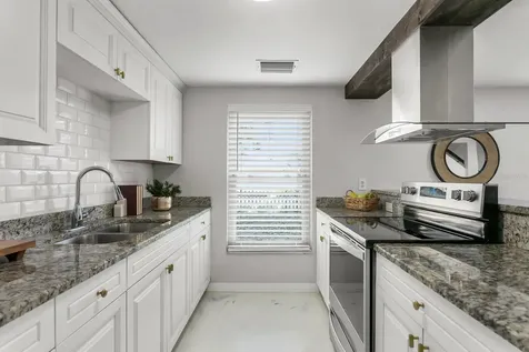 6732 Donald Avenue Tampa FL 33614