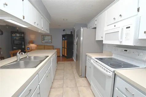 10528 Farnam Court Port Richey FL 34668