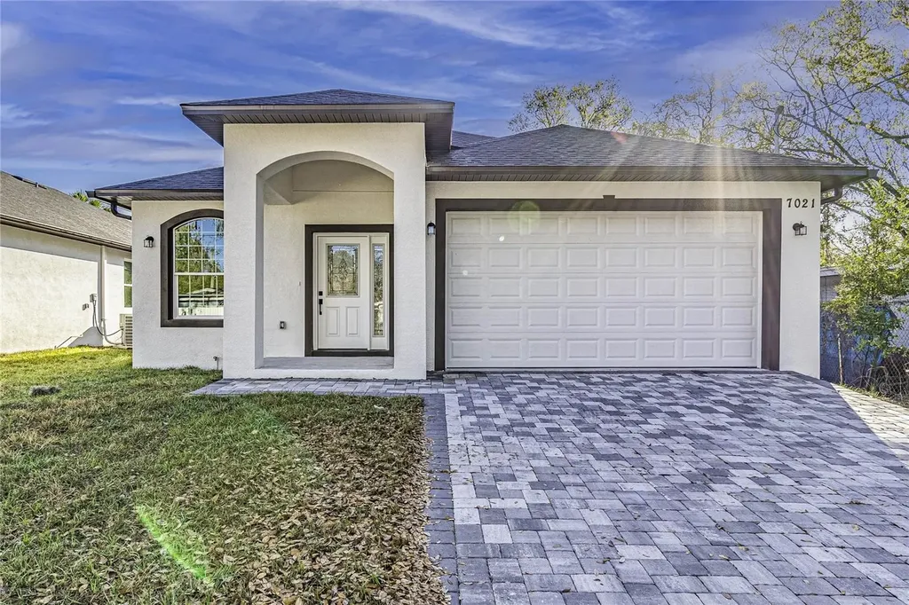 7021 N Willow Avenue Tampa FL 33604