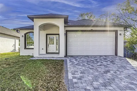 7021 N Willow Avenue Tampa FL 33604
