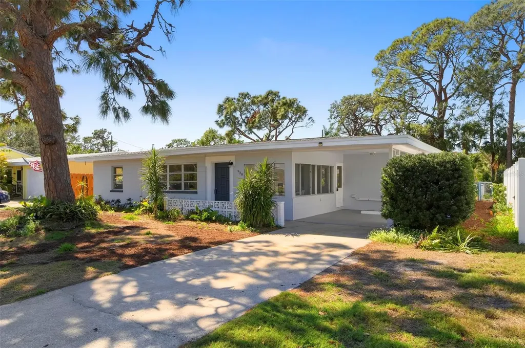 928 Nokomis Avenue S Venice FL 34285