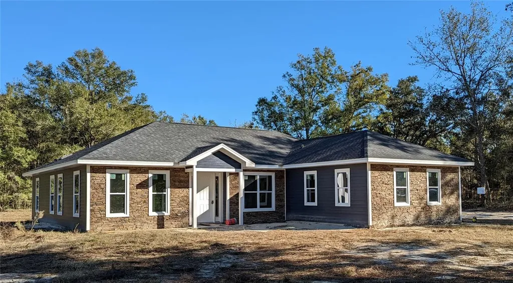 4910 NE 48th Court High Springs FL 32643
