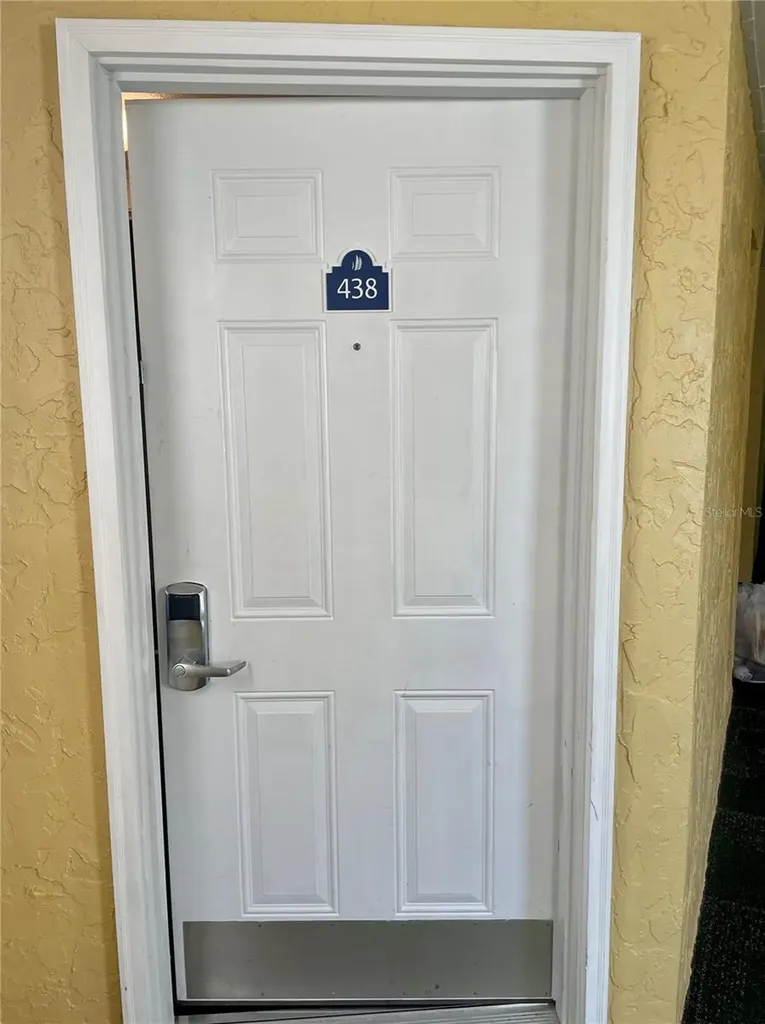 2506 N Rocky Point Drive Tampa FL 33607