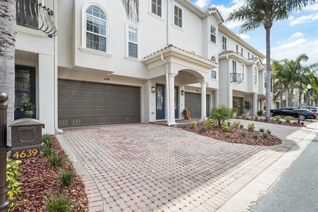 4609 Overlook Drive NE St Petersburg FL 33703