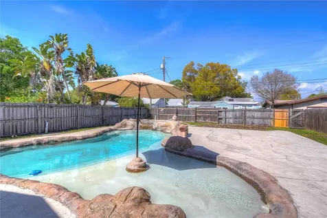 5613 19th Avenue S Gulfport FL 33707