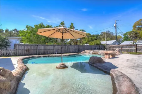 5613 19th Avenue S Gulfport FL 33707