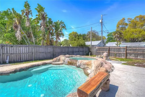 5613 19th Avenue S Gulfport FL 33707