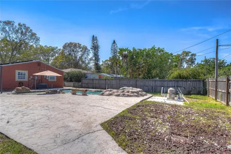 5613 19th Avenue S Gulfport FL 33707
