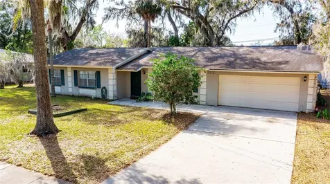 2906 Forest Circle Seffner FL 33584