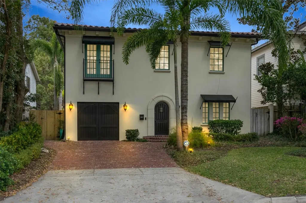 1917 E Central Boulevard Orlando FL 32803