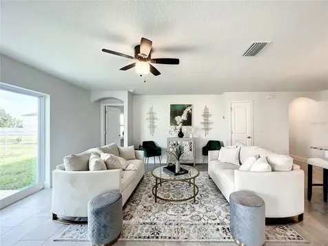 560 Maricopa Drive Kissimmee FL 34758