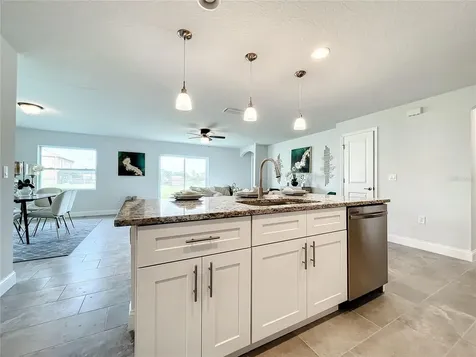 560 Maricopa Drive Kissimmee FL 34758