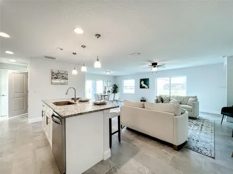 560 Maricopa Drive Kissimmee FL 34758