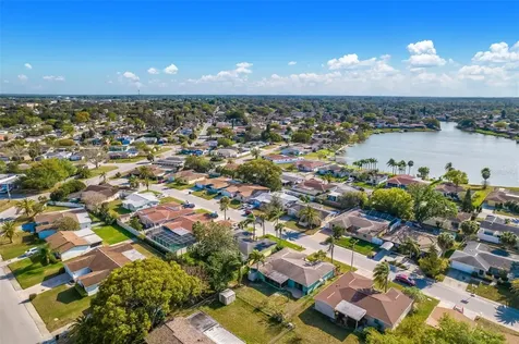 9620 Lakeside Lane Port Richey FL 34668