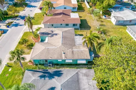 9620 Lakeside Lane Port Richey FL 34668